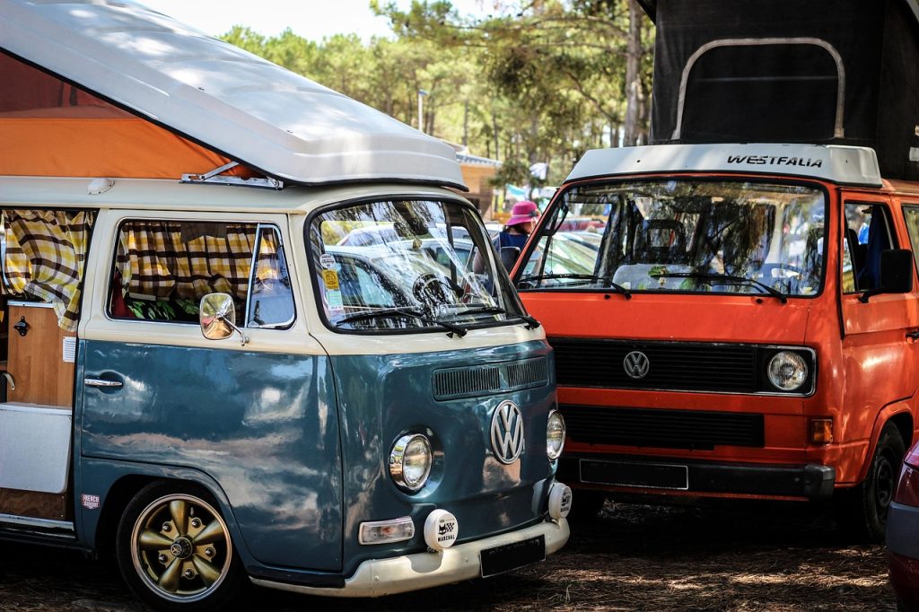 découvrez nos services de location de minibus adaptés à vos déplacements en groupe. que ce soit pour des voyages d'affaires, des excursions ou des événements, profitez de véhicules spacieux et confortables. réservez dès maintenant pour une expérience de transport sans stress.